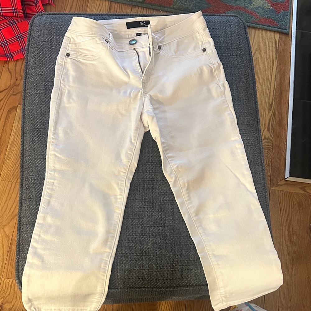 1822 Denim Women's Cream Straight Leg Jeans